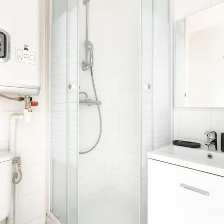 Place De La Nation - V