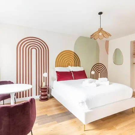 Place De La Nation - V *